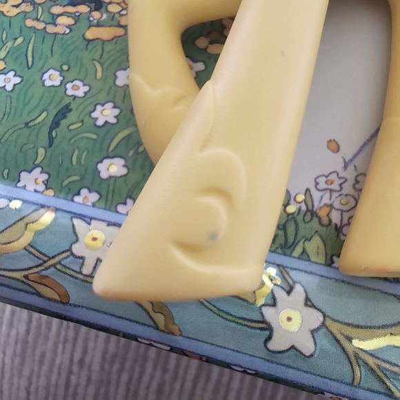 ♡ My Little Pony G4 Princess Gold Lily MLP Toy ♡ - Picture 11 of 12